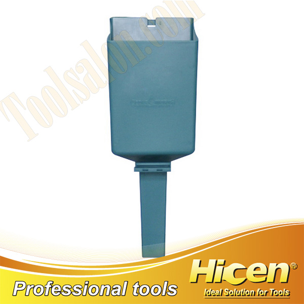 Funnel Style Feeding Bird Feeder