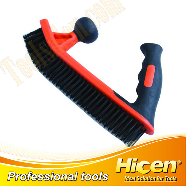 OX Horn Shaped Black Steel Wire Brush With Bi-Color Plastic Handle
