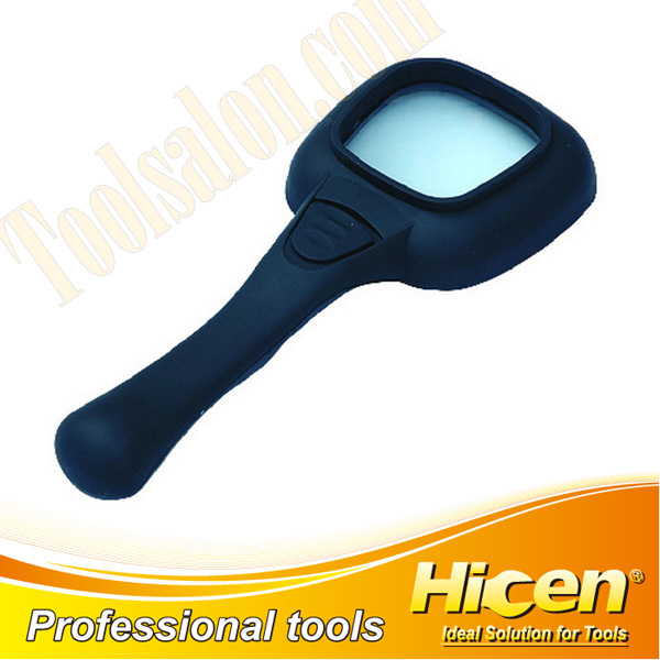 Handheld Illuminated Magnifier